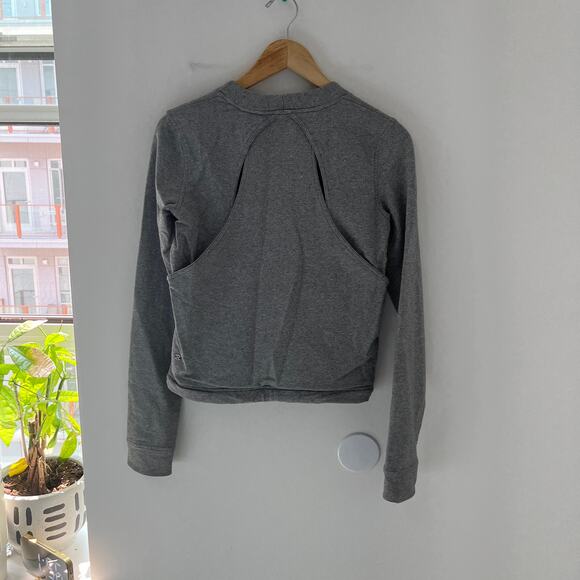 Lululemon Gray Cutout Back Long Sleeve Top Size 4 - Picture 4 of 4